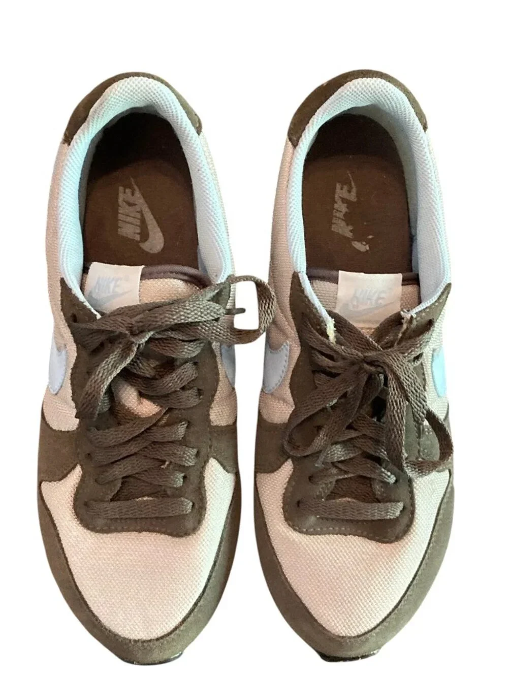 Nike women internationalist