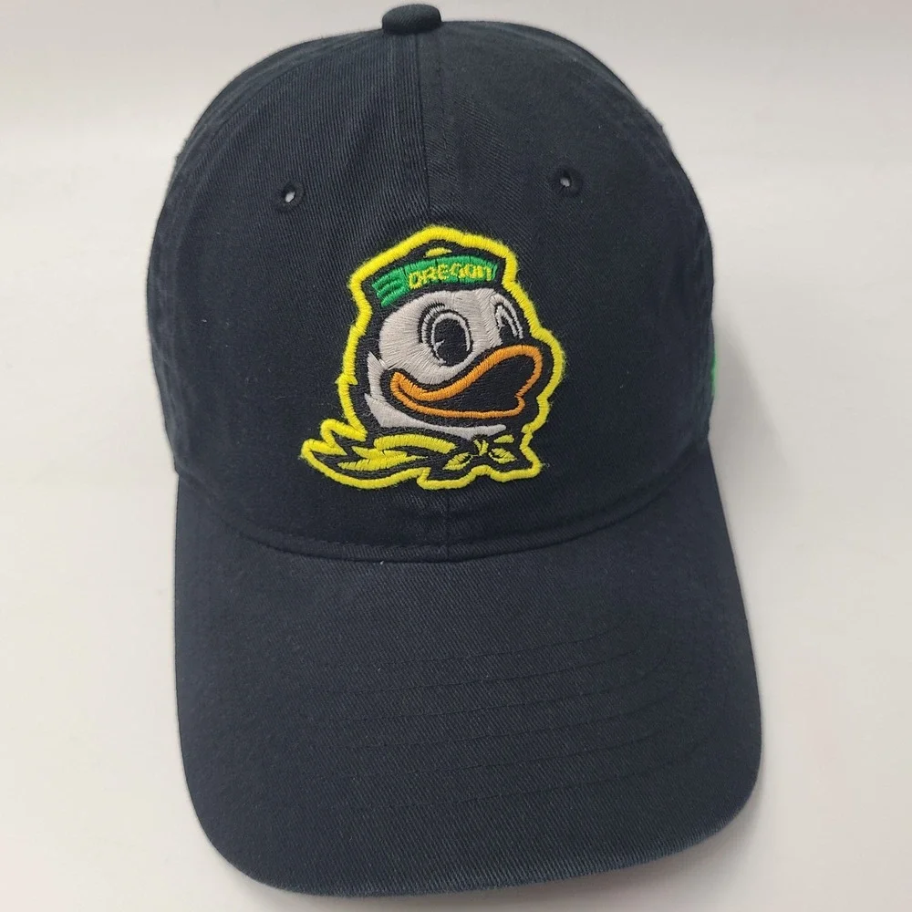 Oregon Ducks Hat Strapback Zephyr Black NCAA University‎ Puddles Mascot Logo Men