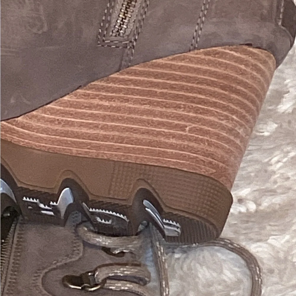 Sorel worn but