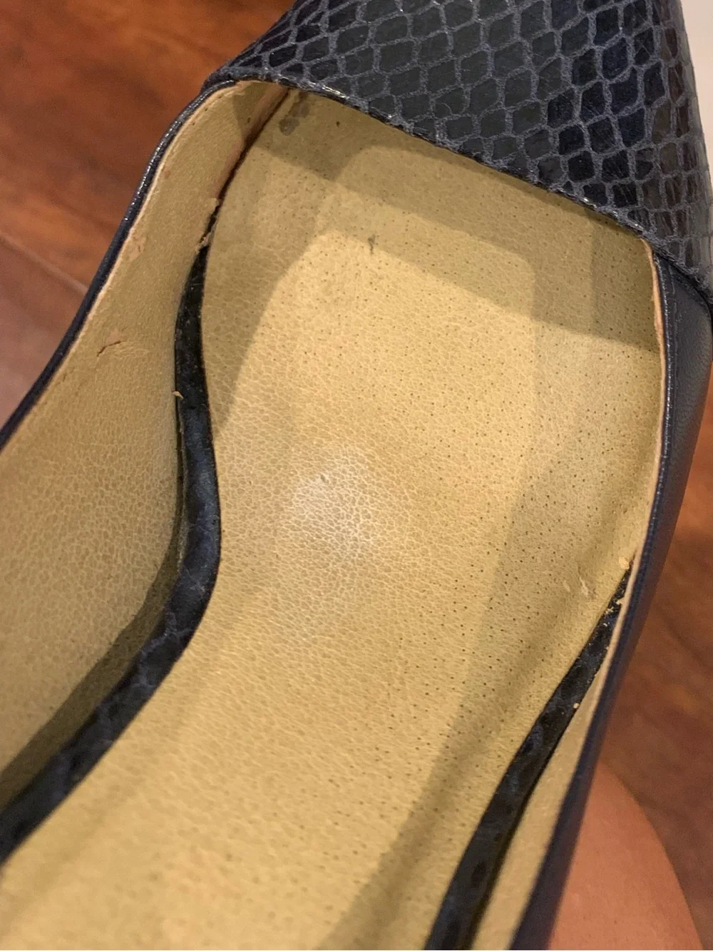levity stylish pumps