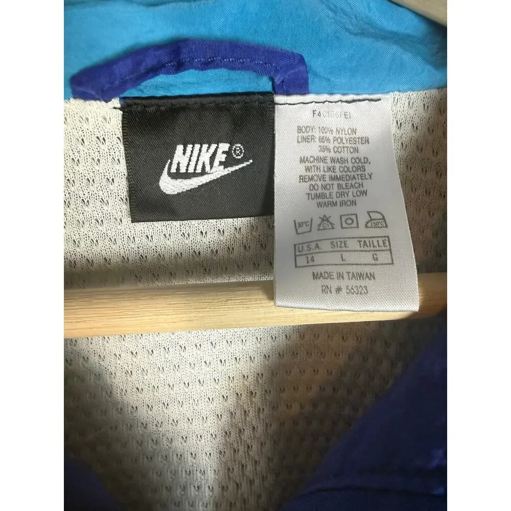 Nike womens vintage