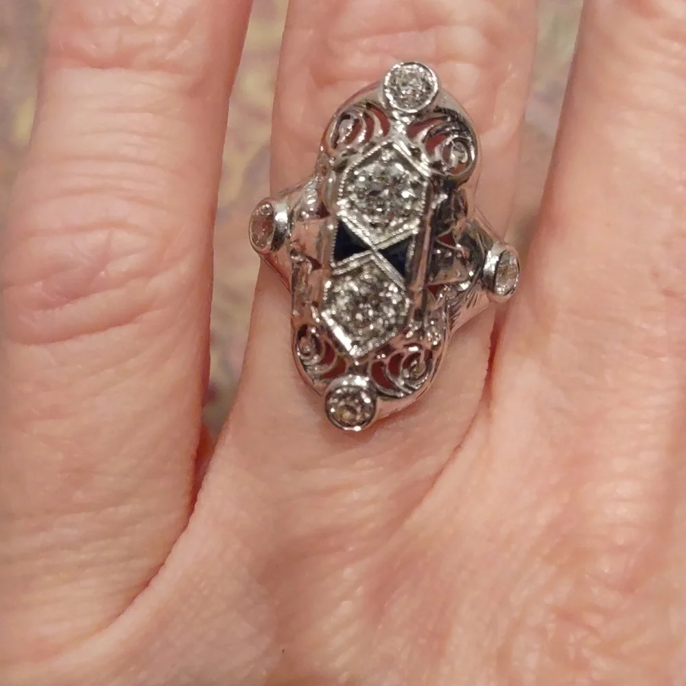Old European cut Diamond Ring 18kt white gold north south Design