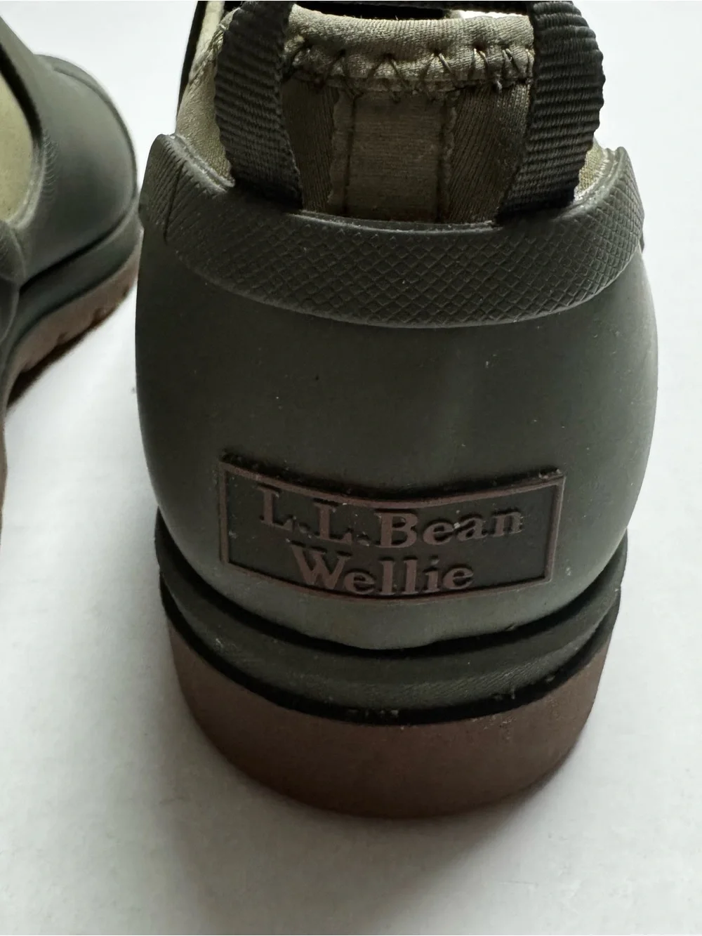 LL BEAN Rugged Wellie In Kelp Green/ Peat Moss Wellies Slip On Rain Shoes 10M