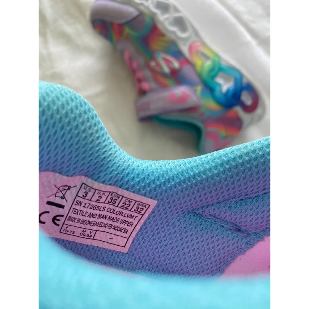 Skechers heart lights