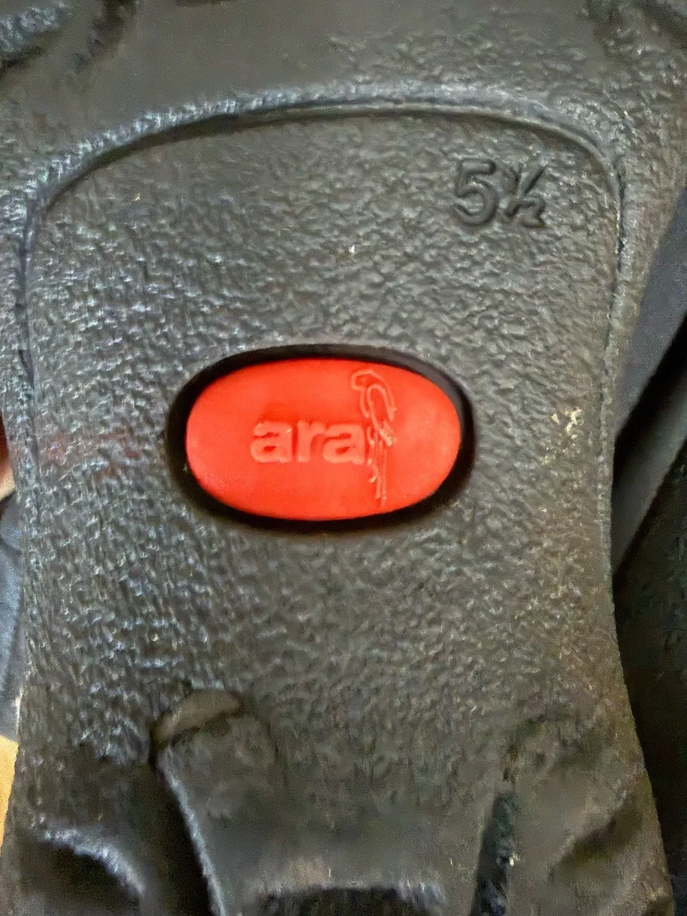 Ara black gortex