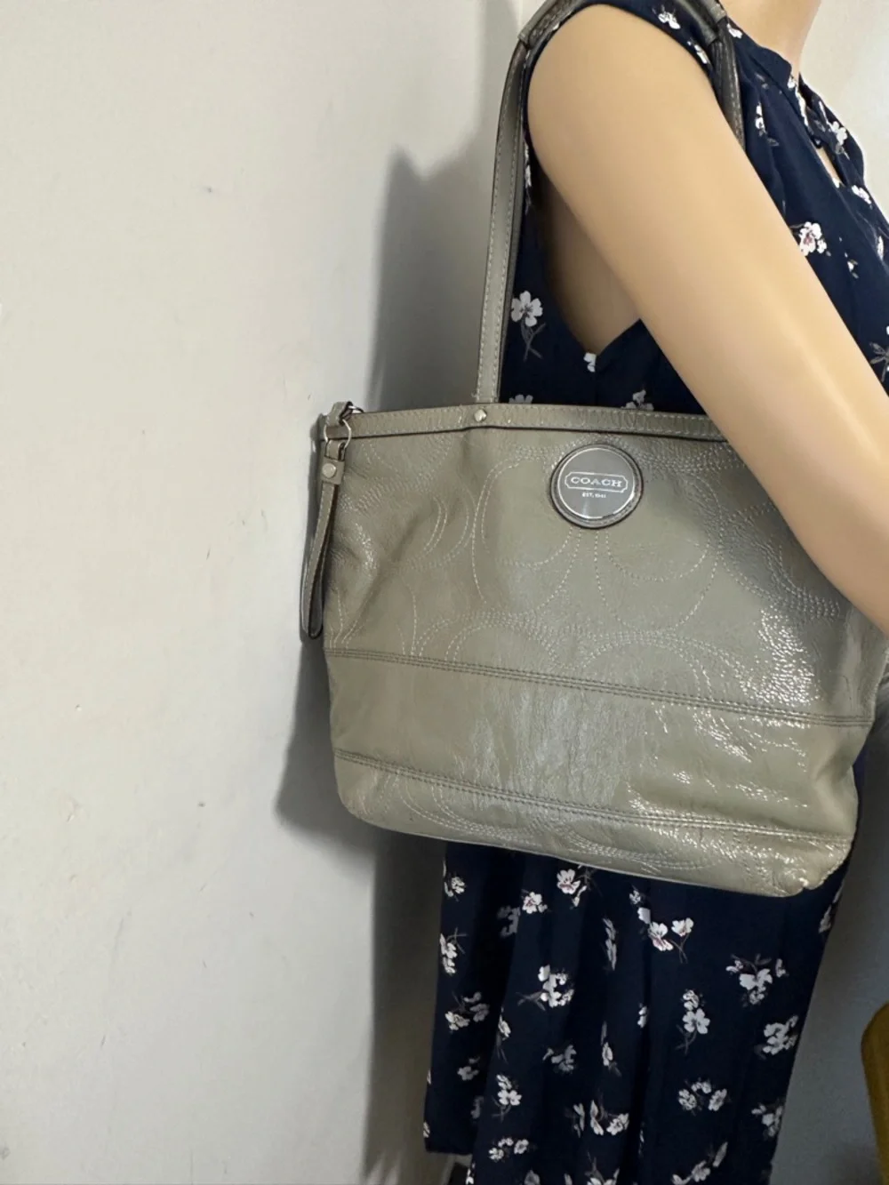 Coach authentic bag
