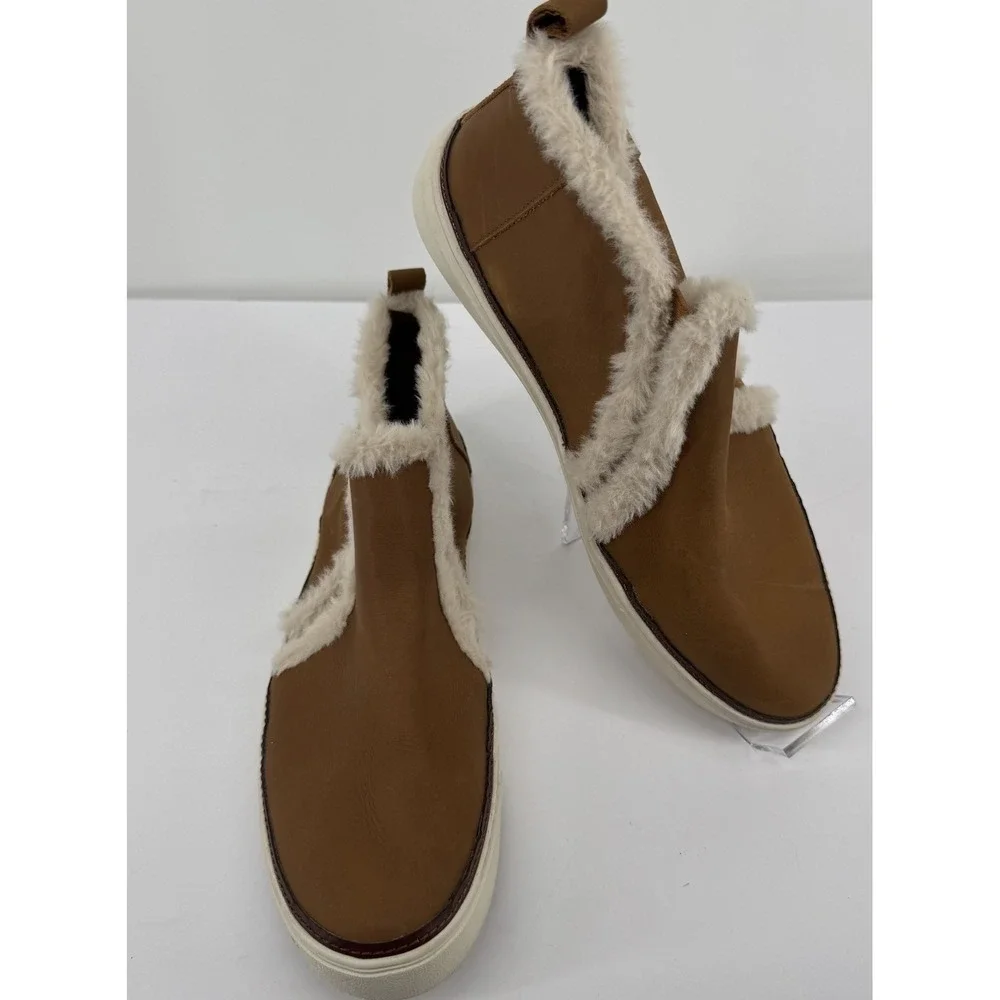 Toms cozy stylish