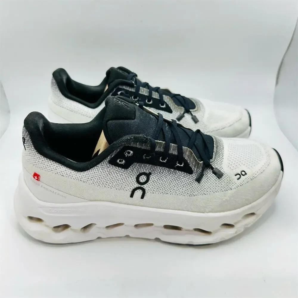 On Running Cloudtilt White/Black Sneakers | Women’s Size 6 US | EUC