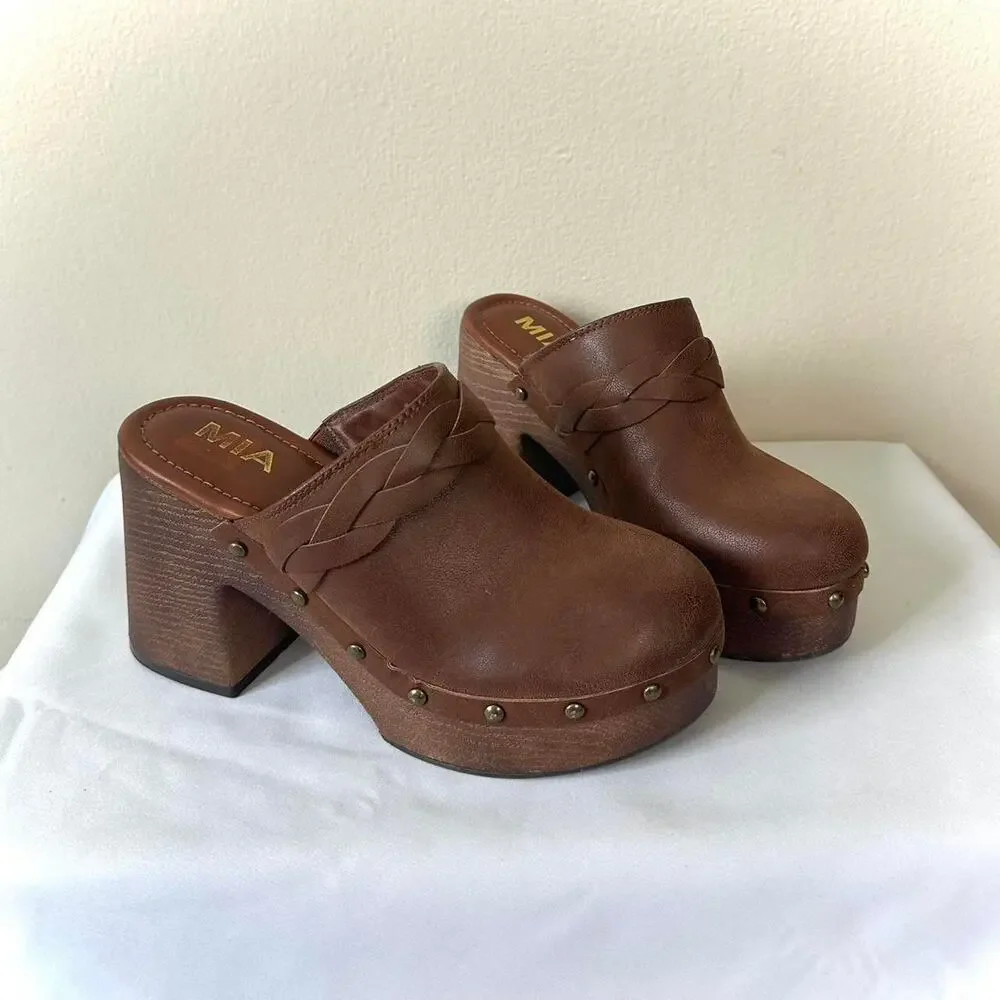 MIA Ravine Platform Clogs Size 7 Brown Studded Braided Faux Leather Chunky