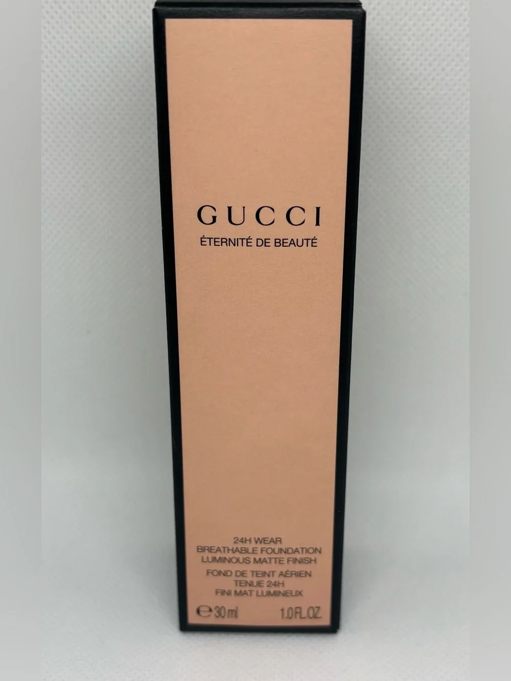 Gucci Éternité de Beauté 24 hour Luminous Matte Foundation — Beige Nude 230w