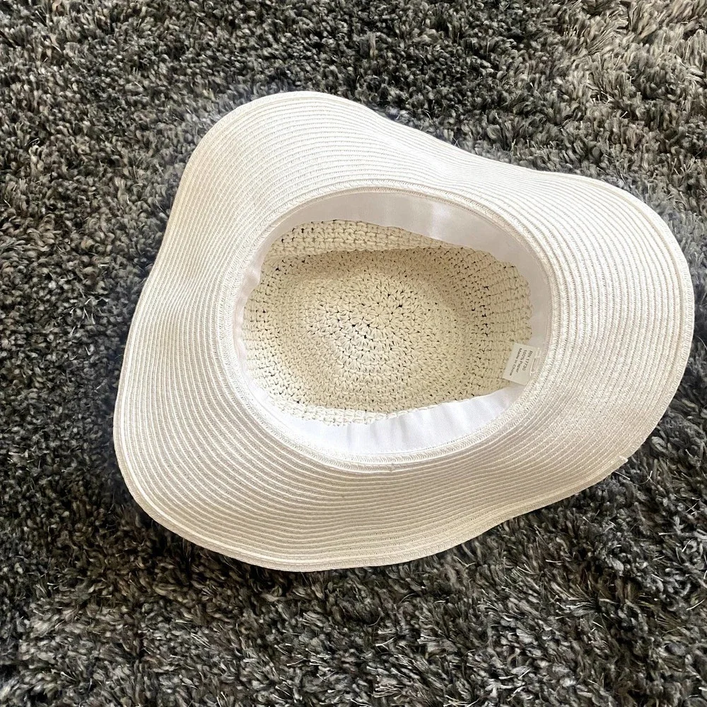 Target beach hat