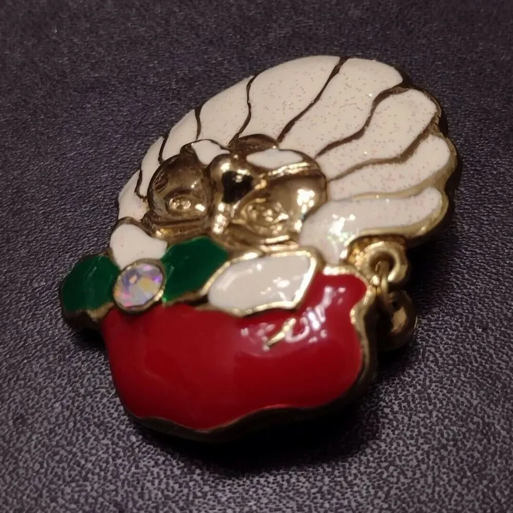 Unbranded enamel brooch white