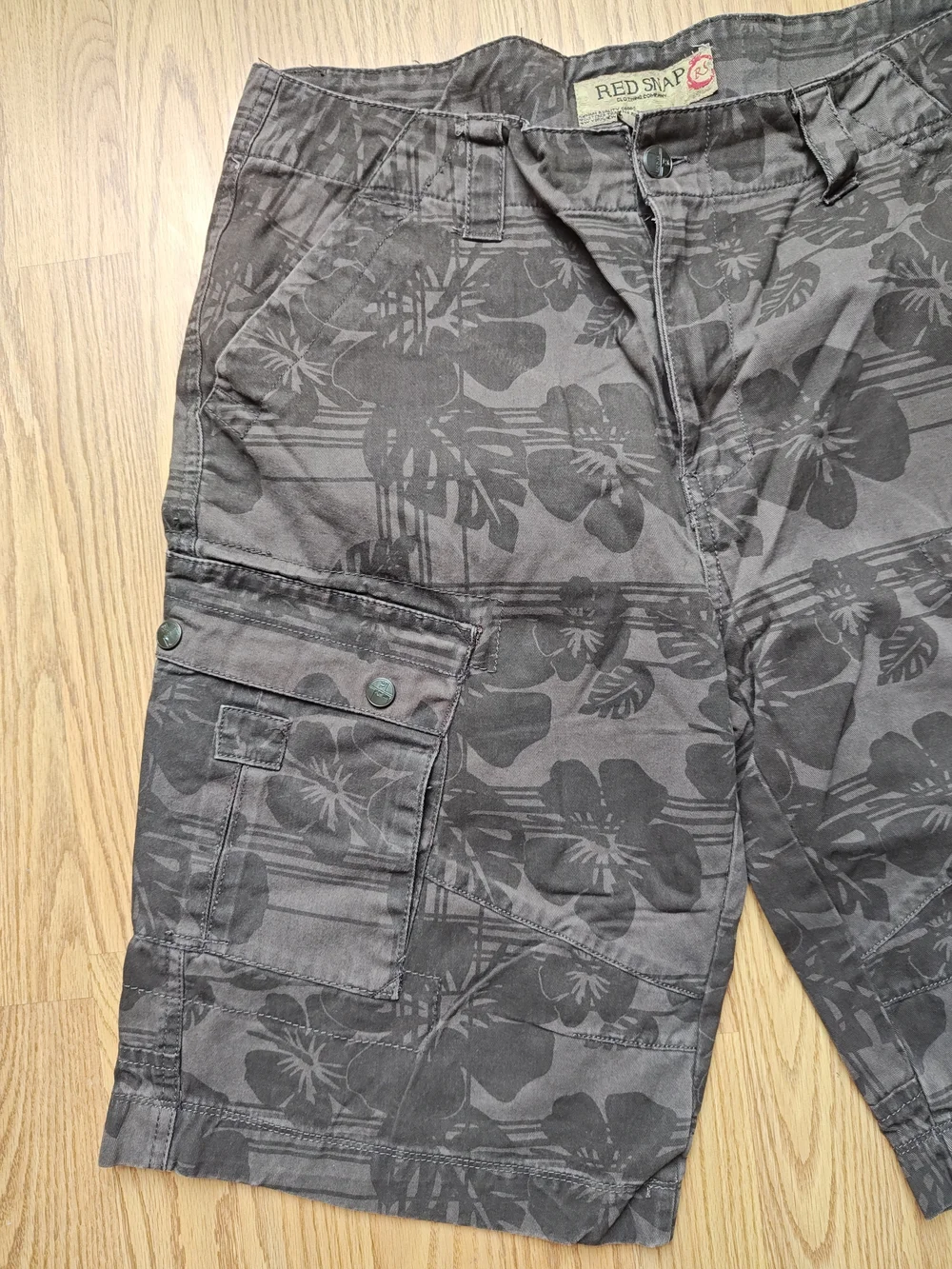 Red Snap lay styling rear