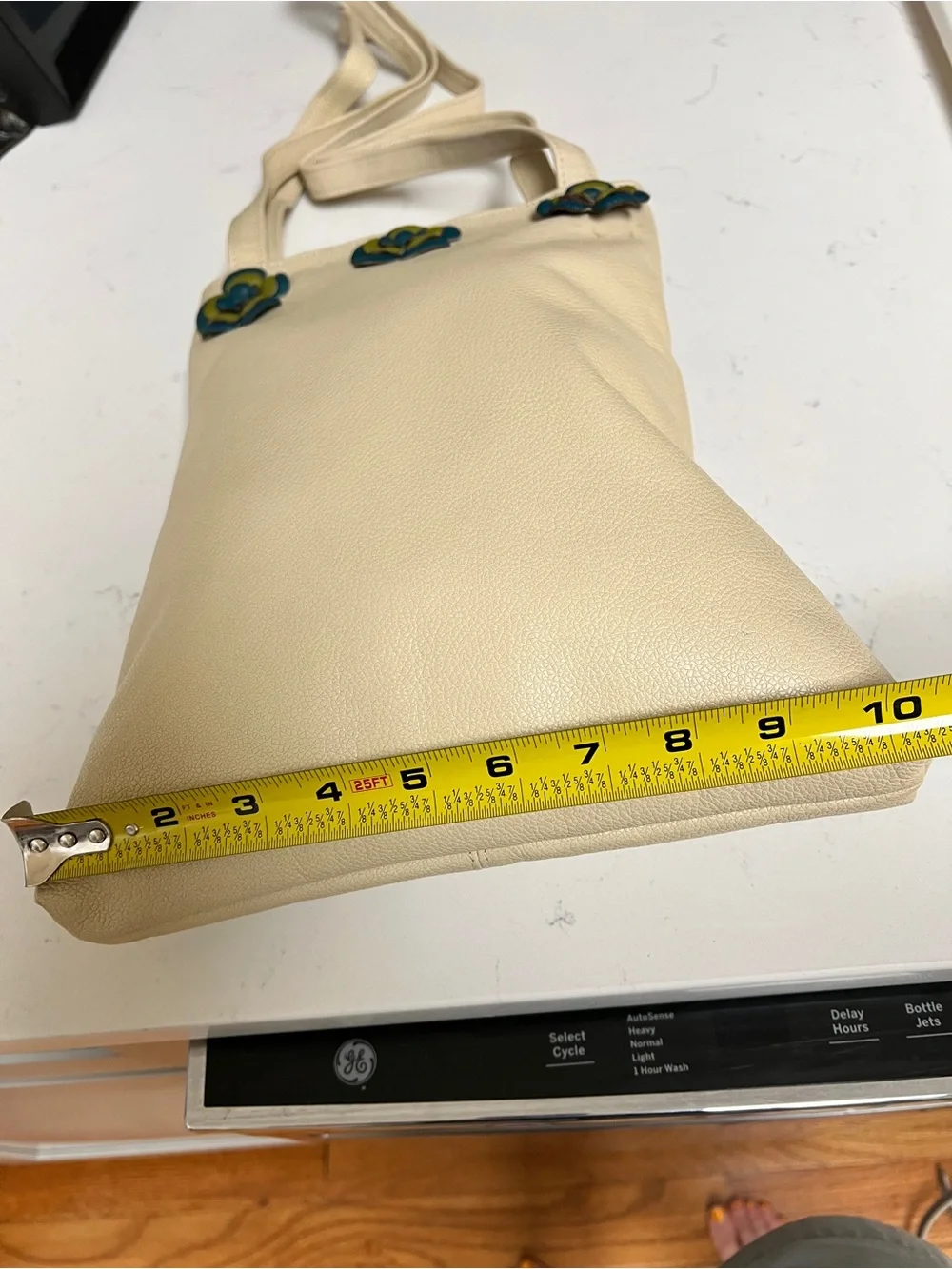N/A stylish beige