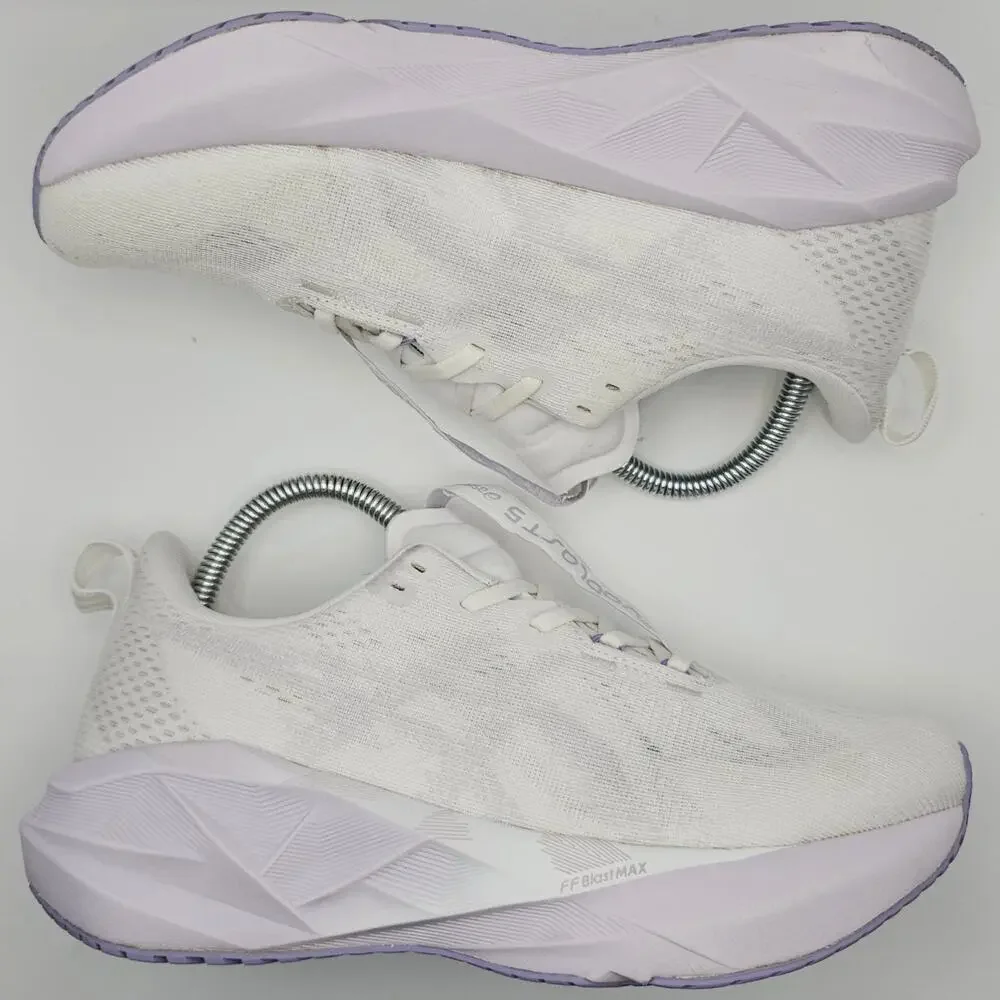 Asics novablast white