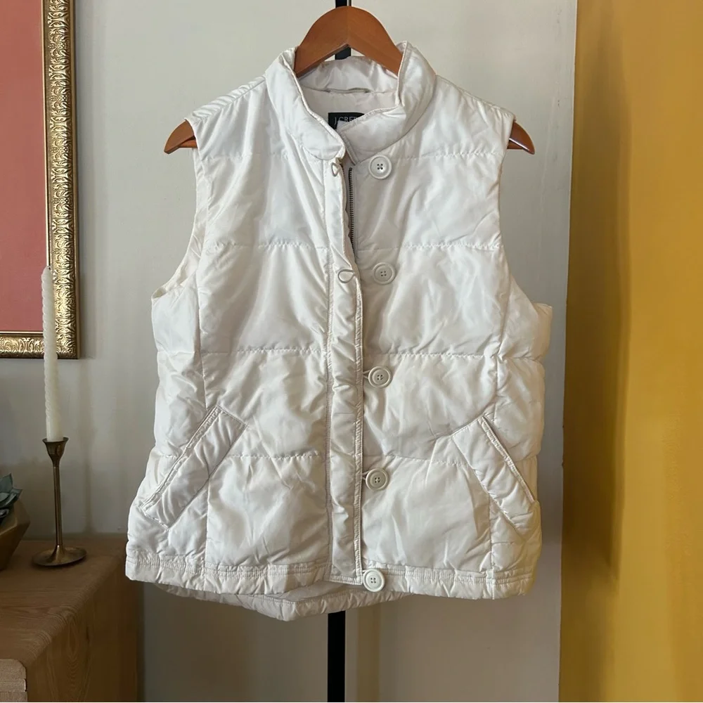J. Crew Women’s Down Fill Puffer Vest‎ Full Zip Buttons White Style 70453 Size L