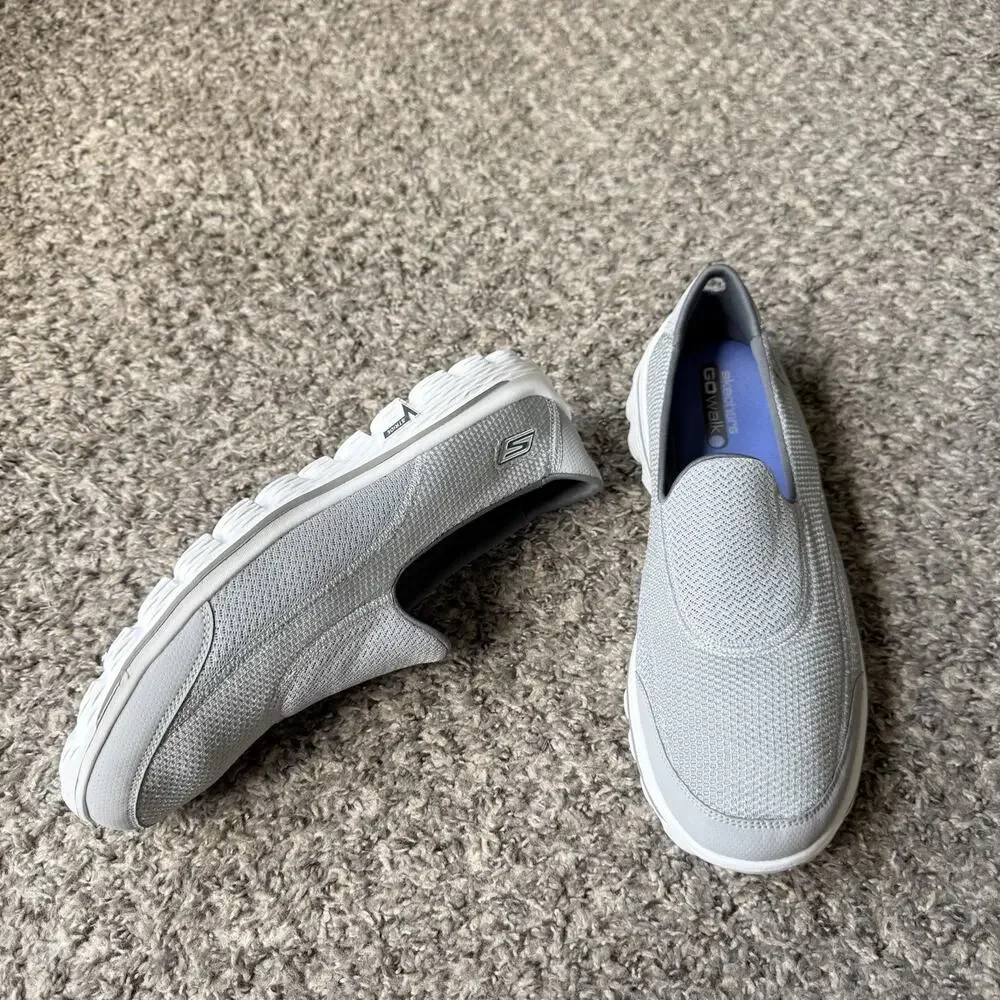 Skechers Go Walk 2 Womens Size 11 Casual Walking Slip On Shoes Gray COMFORT NEW
