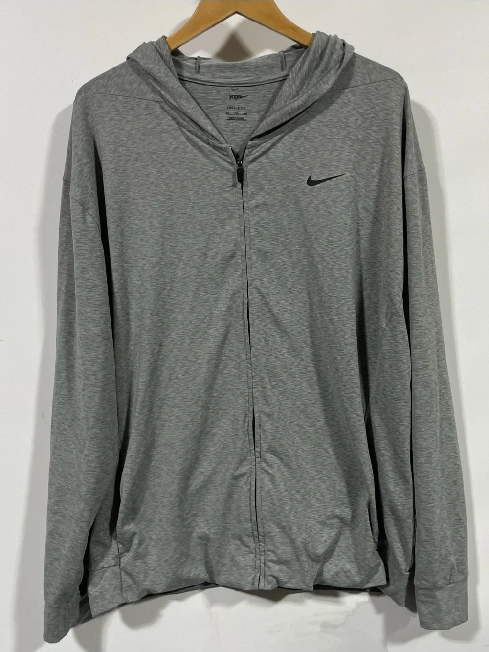 Nike Men's Grey Full-Zip Hooded Jacket