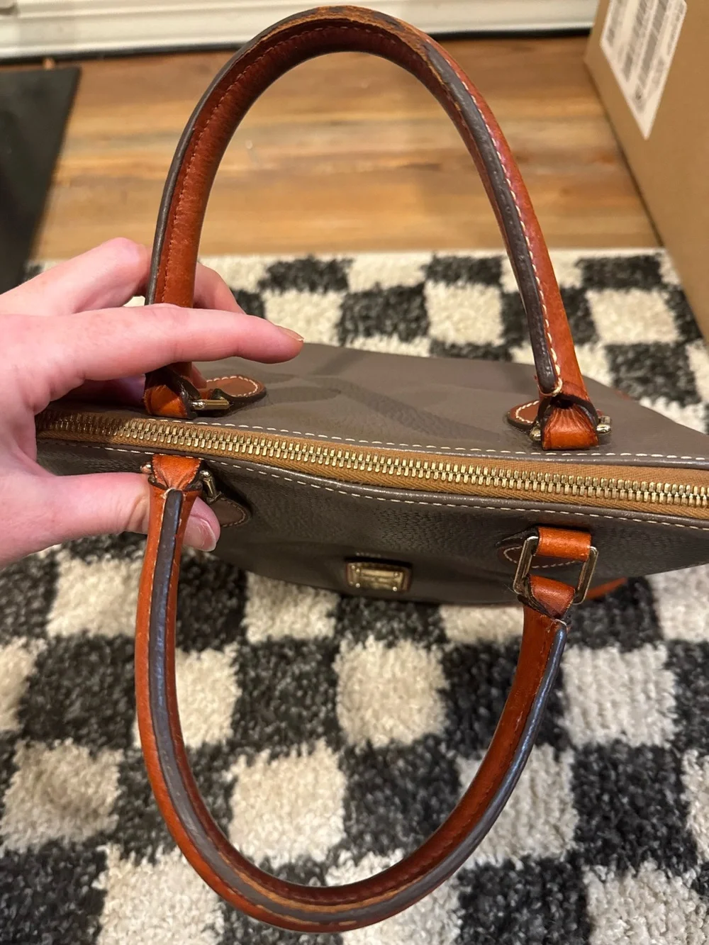 Dooney & Bourke beautiful vintage