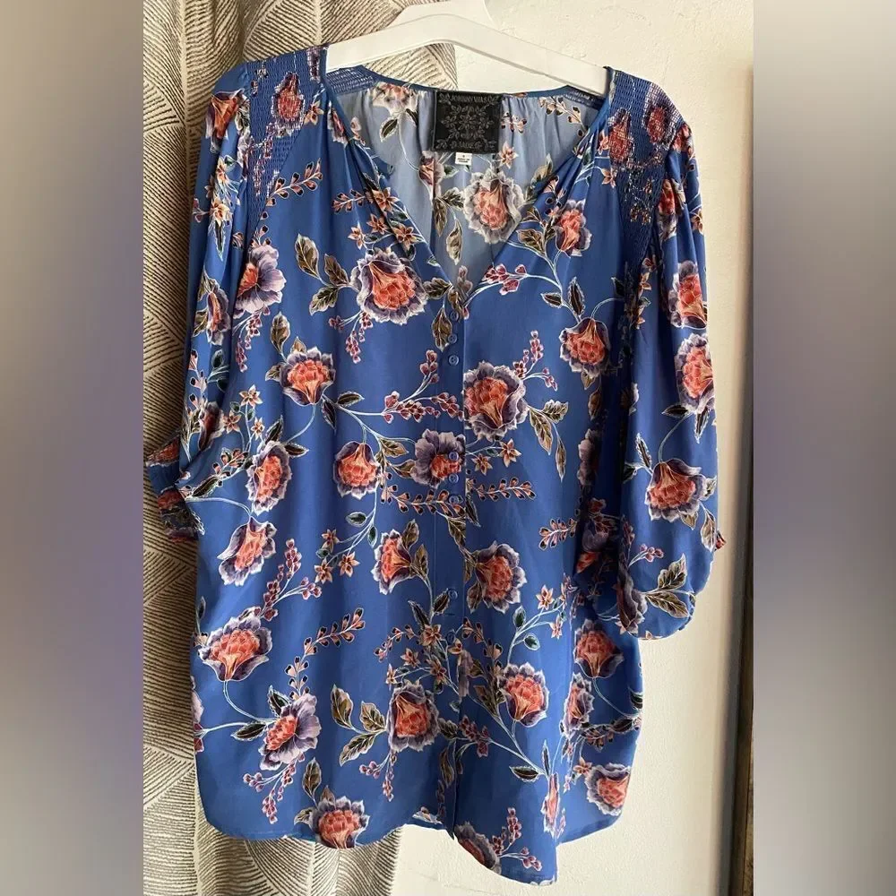 Johnny Was chic blouse