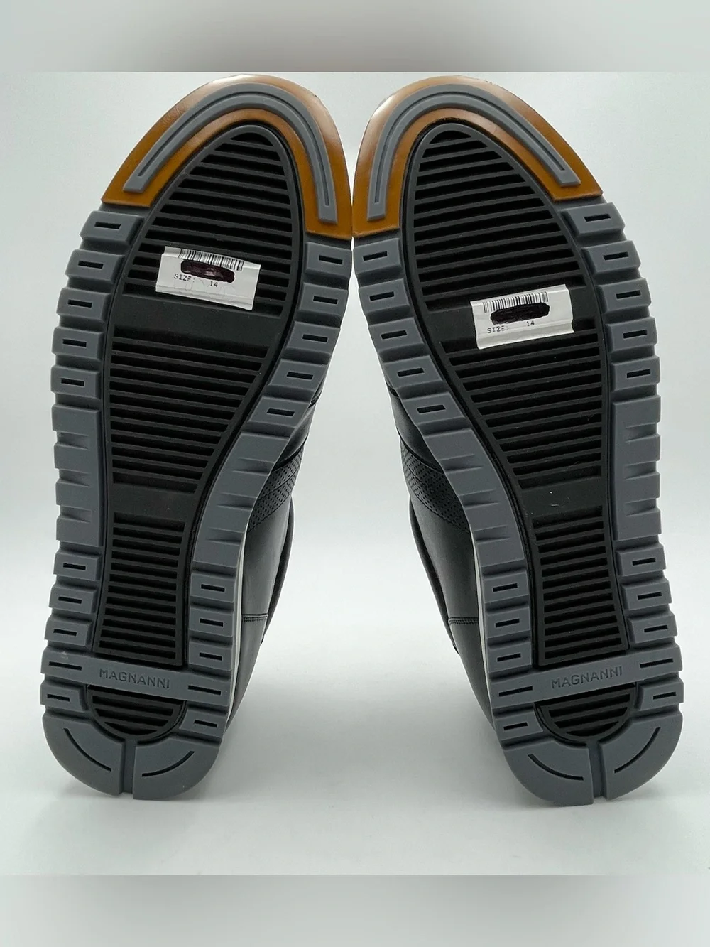 Magnanni refined leather