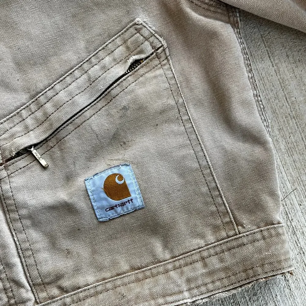Carhartt cropped detroit