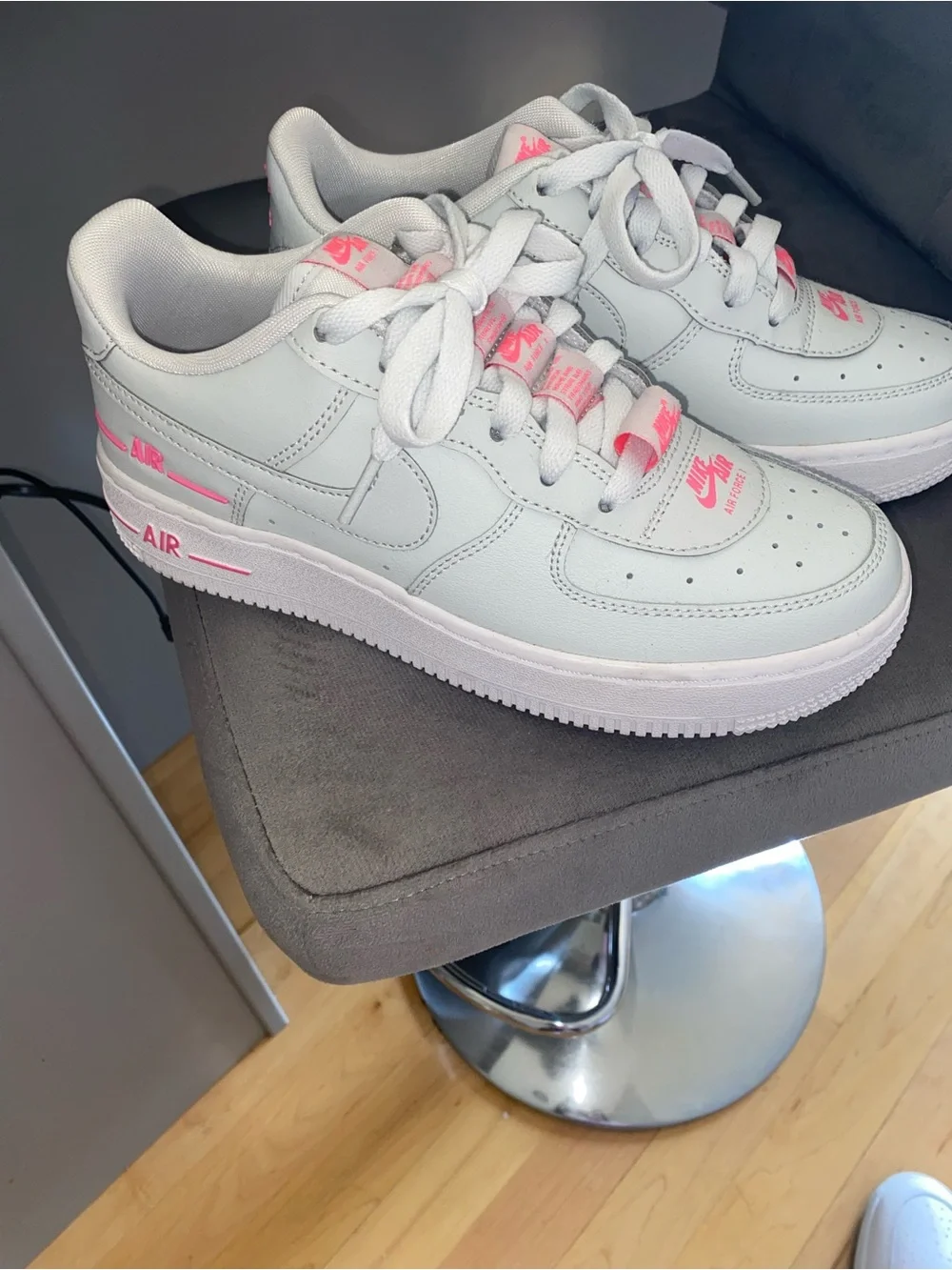 Nike Low-Top Sneakers — Light Gray with Pink Accents worn once maybe an hour