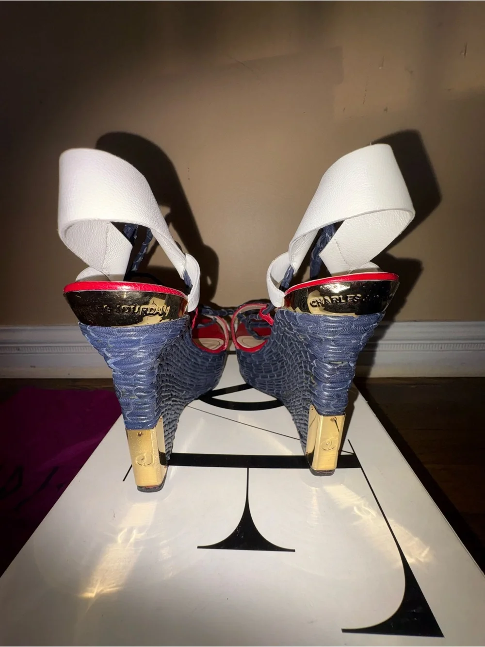 Diane Von Furstenberg eye catching