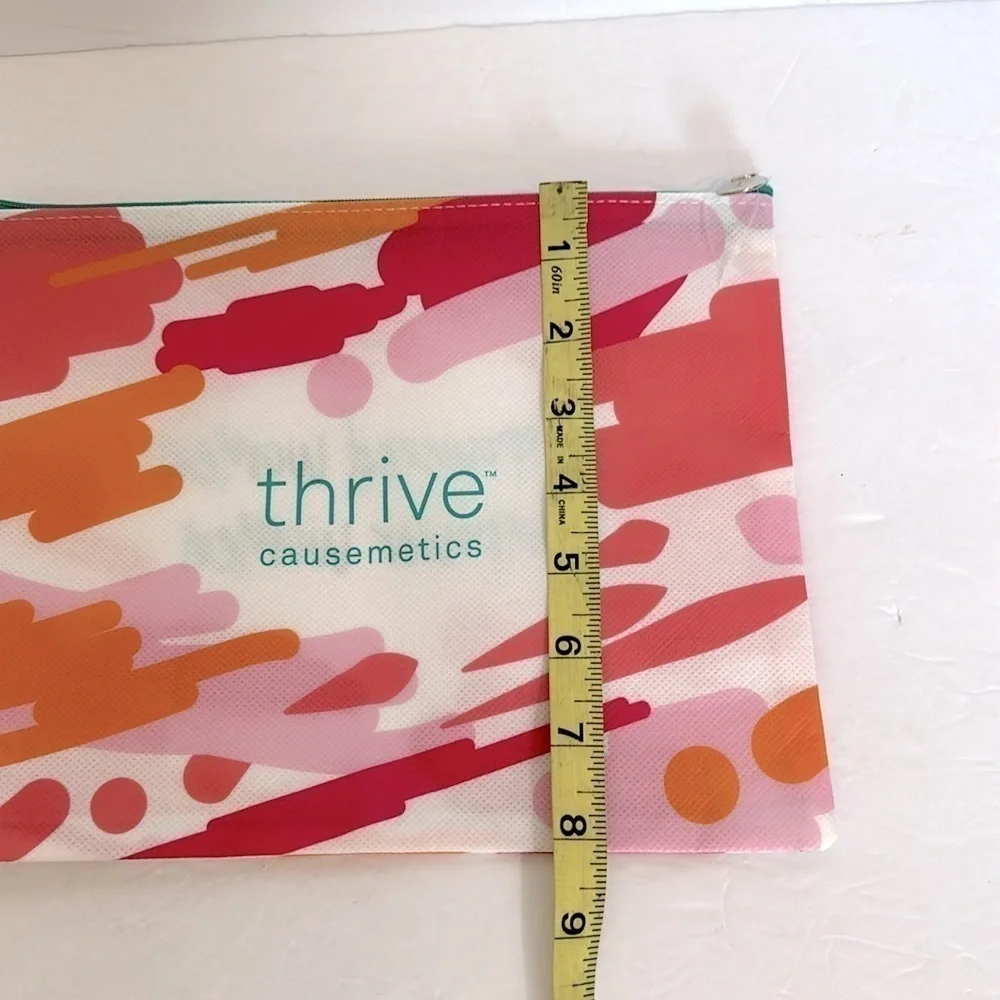 thrive causemetics nwt thrive