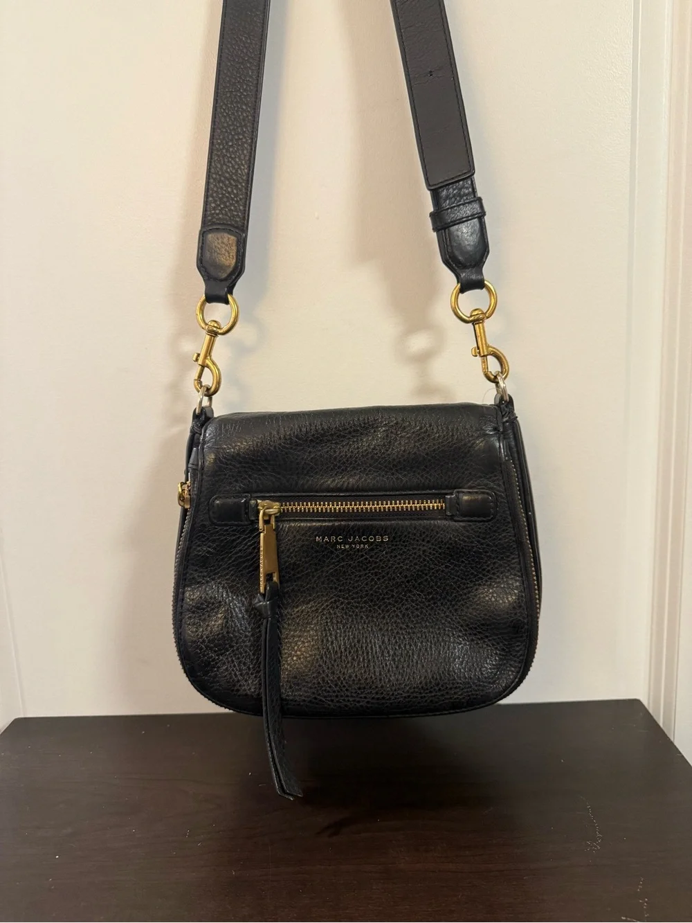 Marc Jacobs smooth pebble