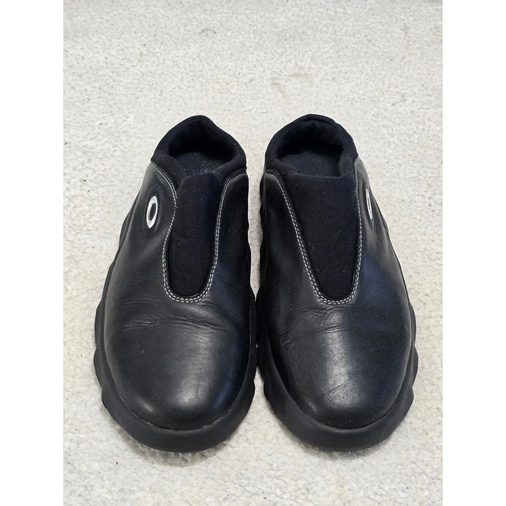 Oakley flesh mules