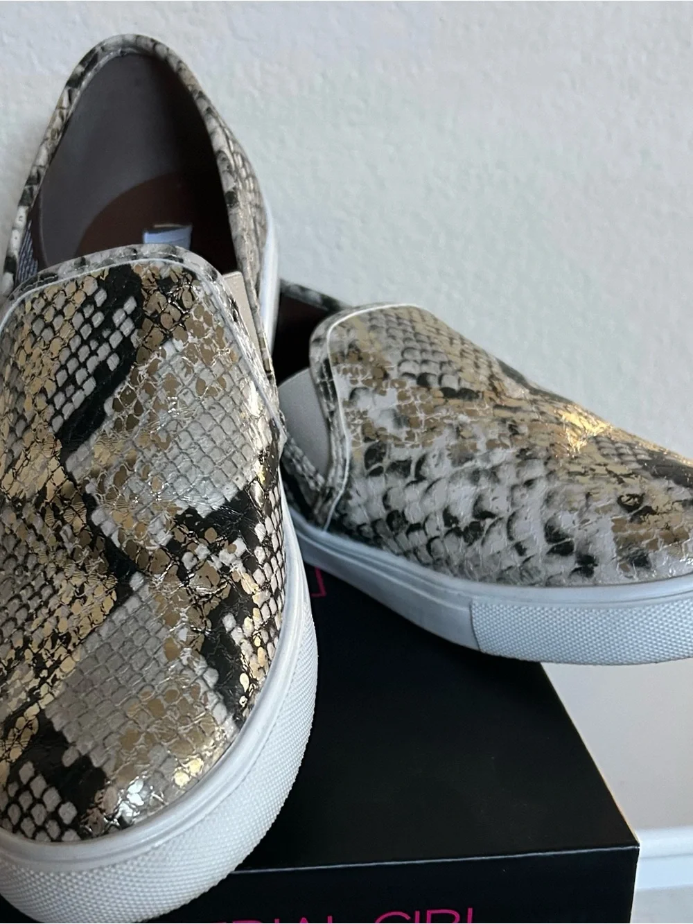 Steve Madden stylish slip