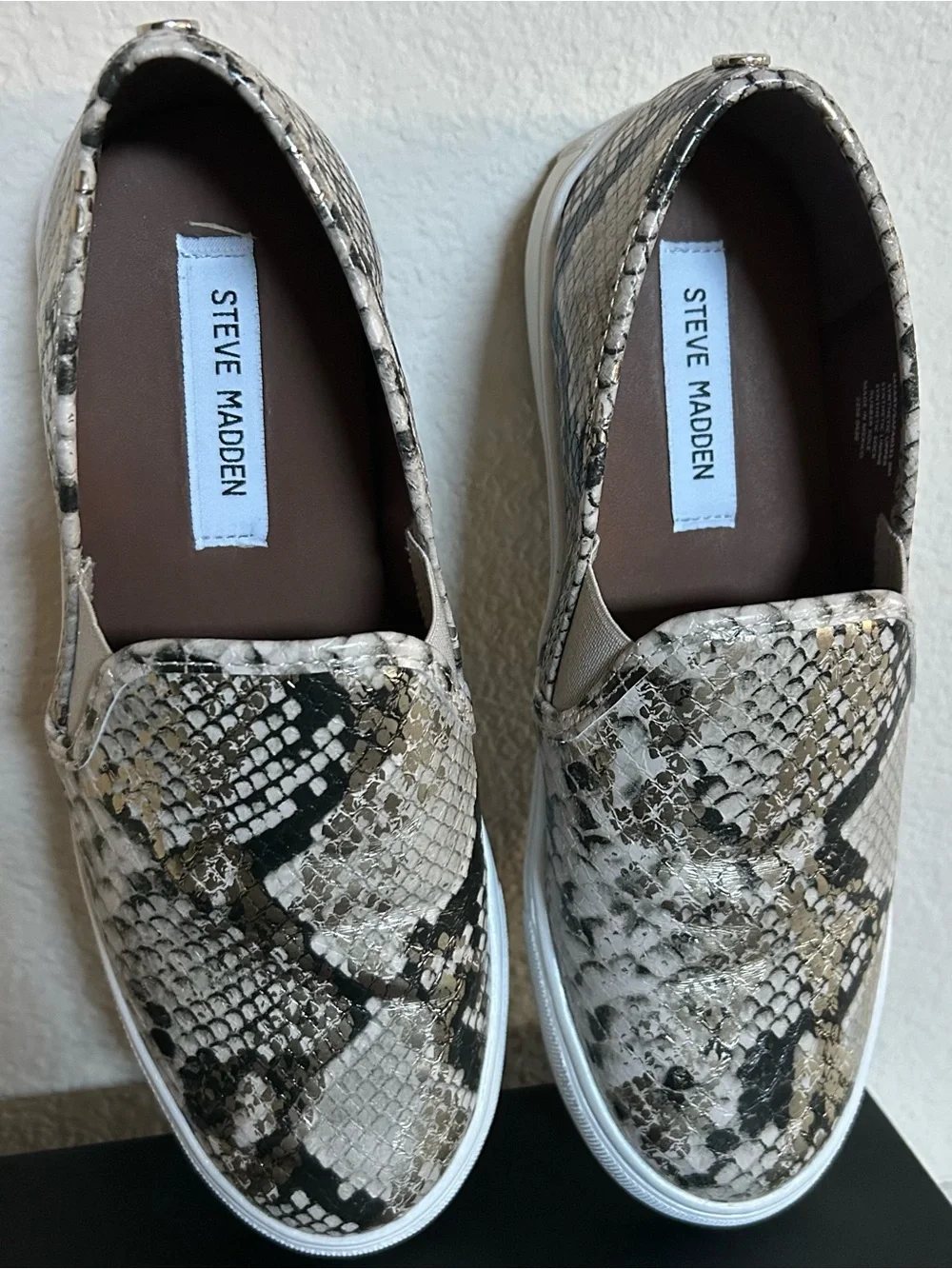 Steve Madden stylish slip