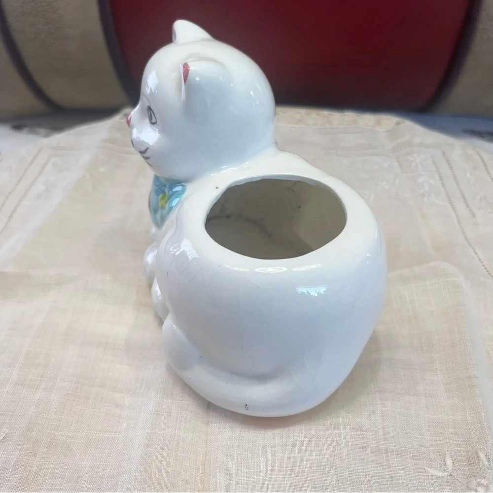 Unbranded charming white