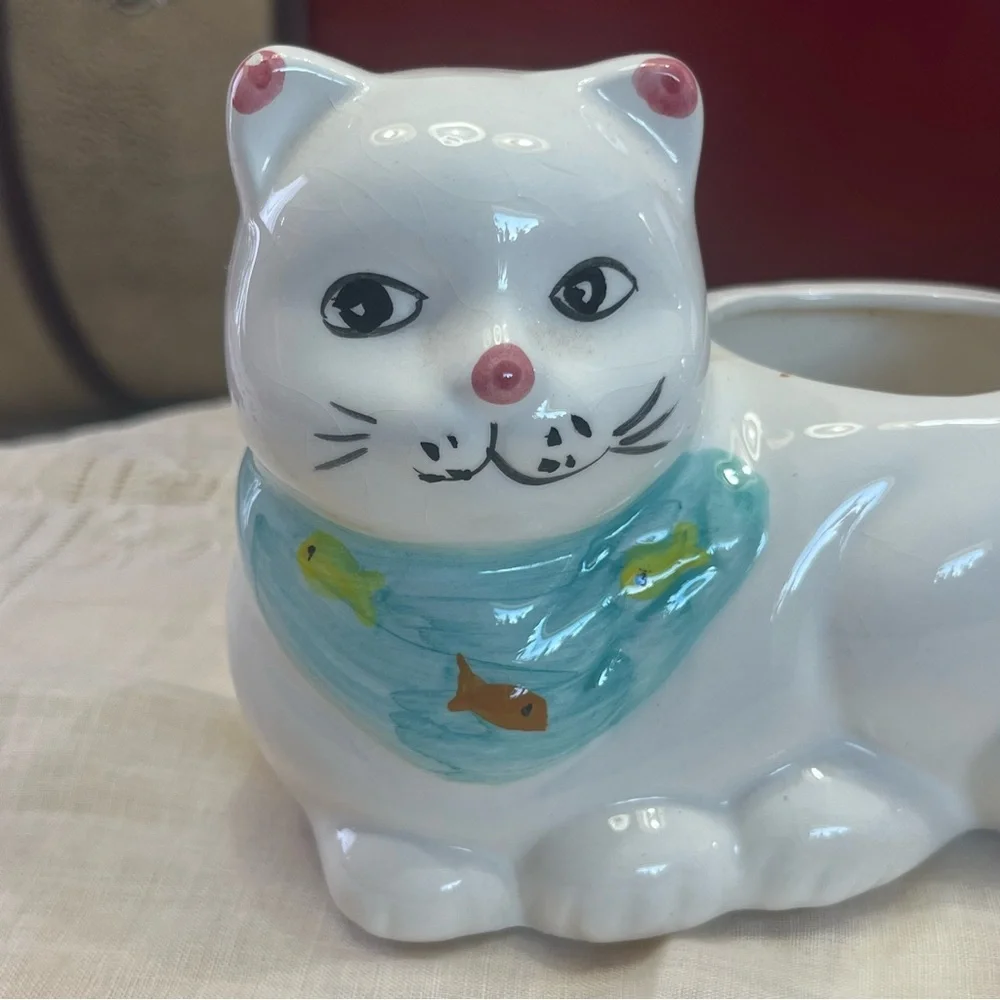 Unbranded charming white