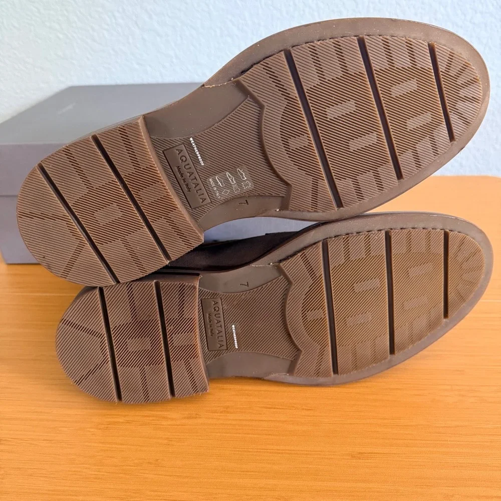 Aquatalia raymond suede