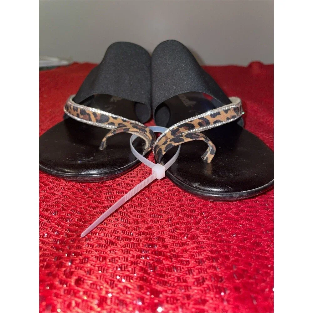 Toscanella Women's Black Brown Animal Print Rhinestone Thong Sandals Slip-On 7