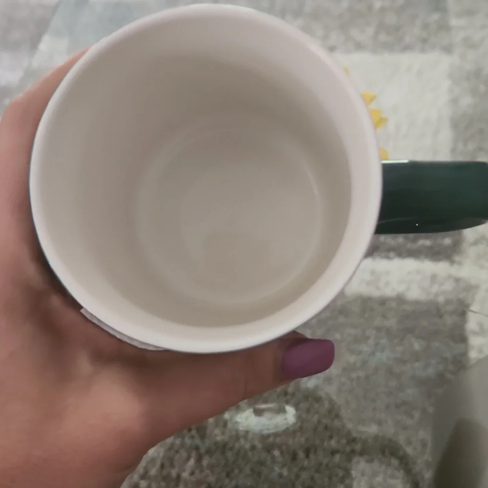 Starbucks ships day