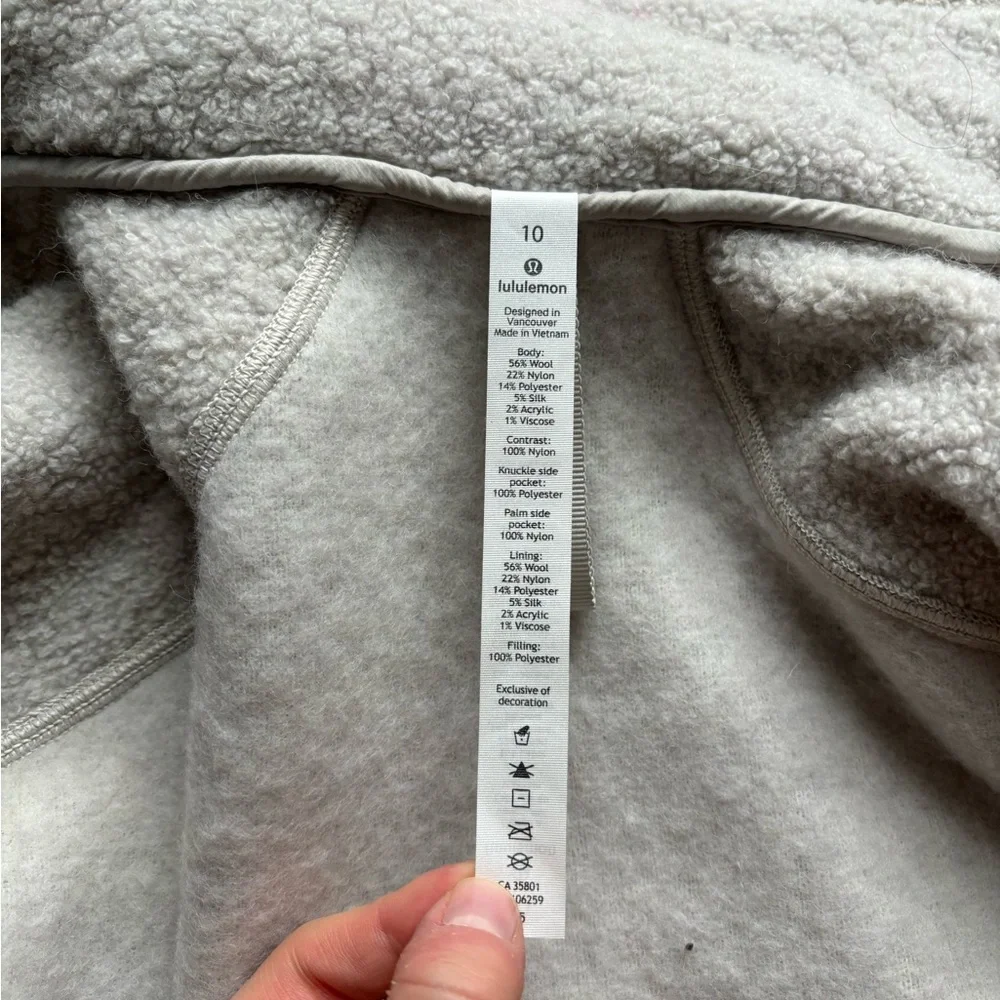 lululemon athletica nwot super