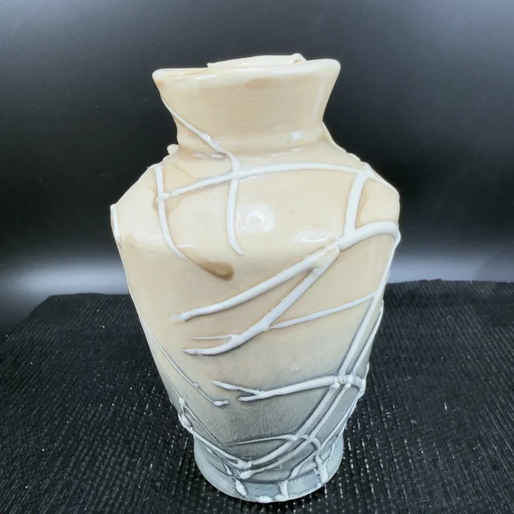 Delicate Ceramic‎ Vase Vessel With Texture Flower Pot Container Vintage Decor