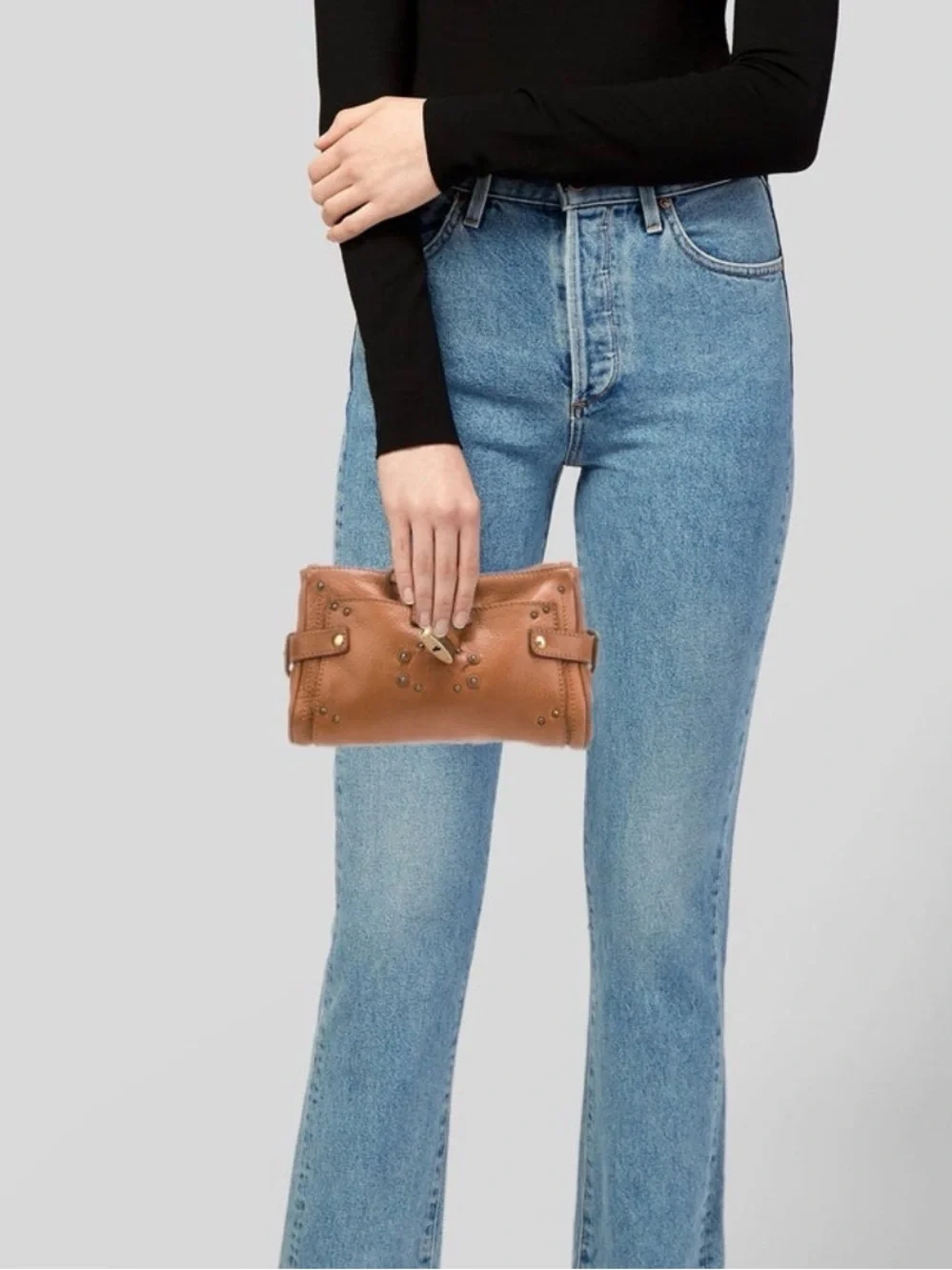Chloe moderate brown canvas