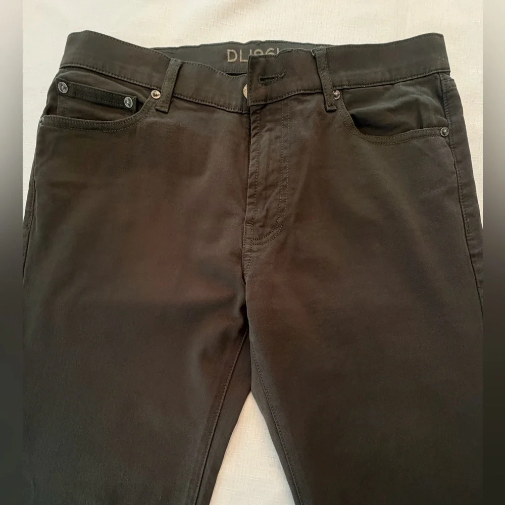 DL1961 dark green