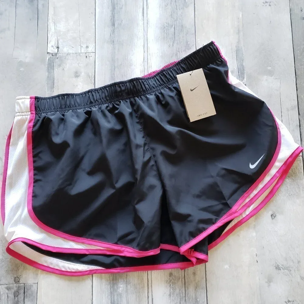 Nike nwt women