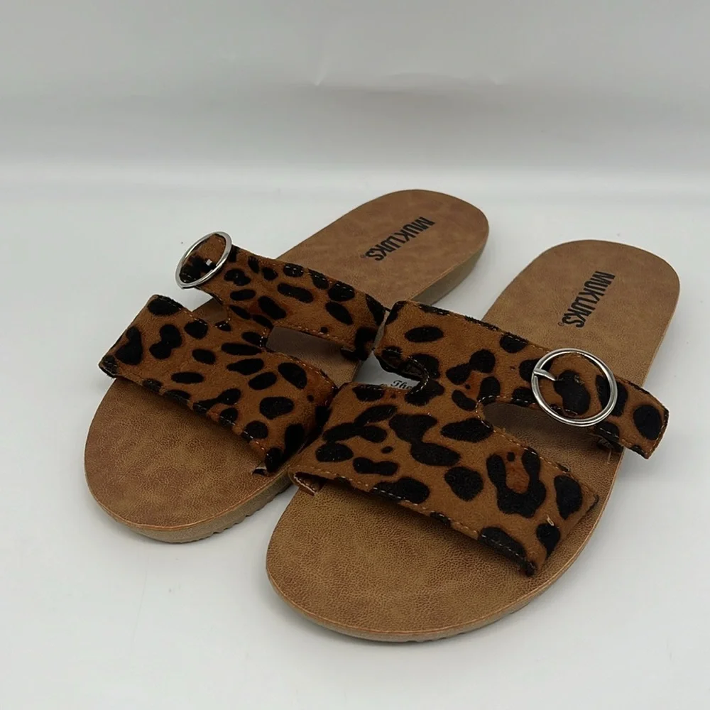 MukLuks About You Slotted Sandal Tan Animal Print Leopard Slip On Sandals‎ 8