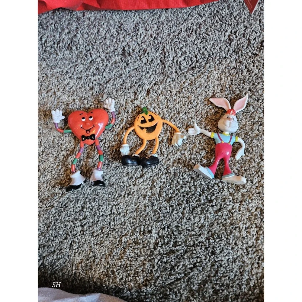 Vintage Bendy Figures Lot Heart Pumpkin‎ Bunny Holiday Magnets Easter Halloween