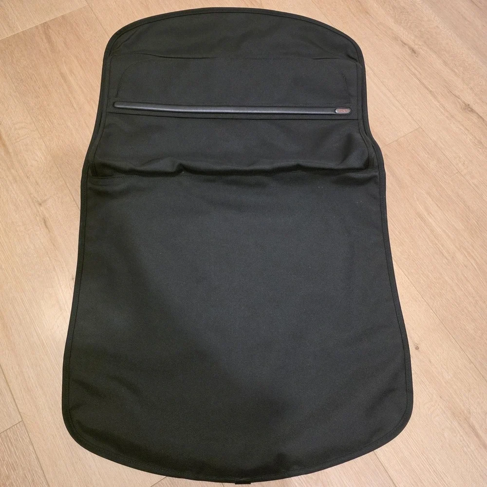 Tumi alpha bifold