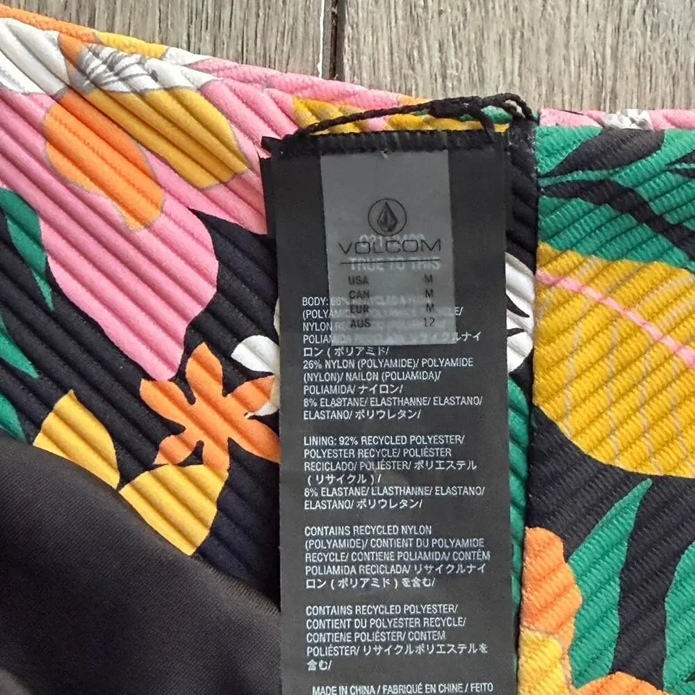 Volcom tropical rib