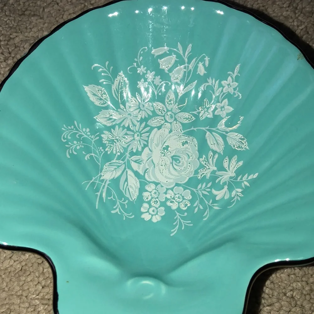 Royal Winton Grimwades England Floral Shell Shaped Trinket Dish Blue White‎