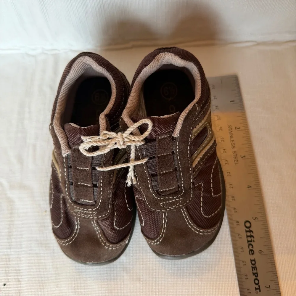 Cherokee Brown‎ Suede Mesh Boys Sneakers Shoes Size 6.5 Toddler