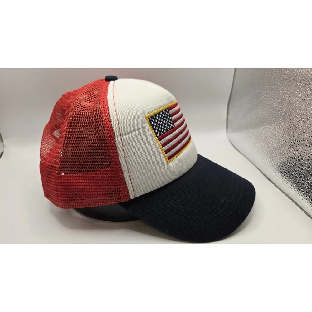 Snapback classic embroidered